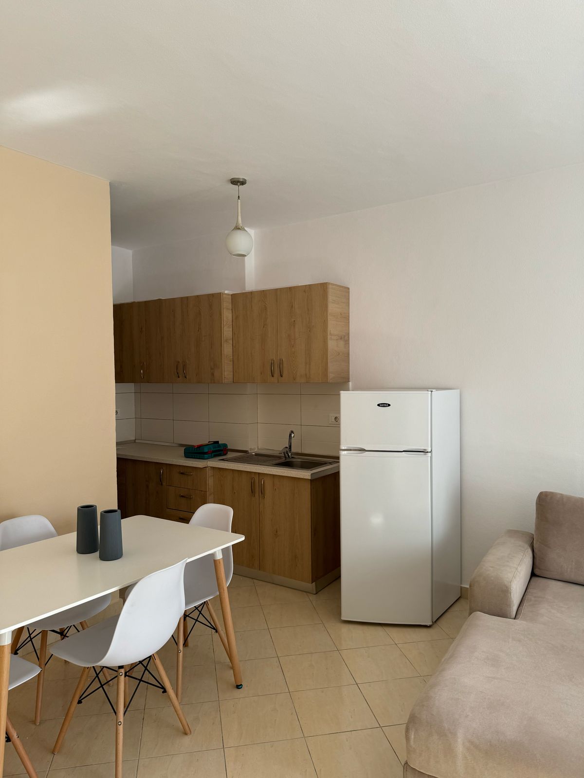 📢Jepet me qera Apartament 1+1 Astir
