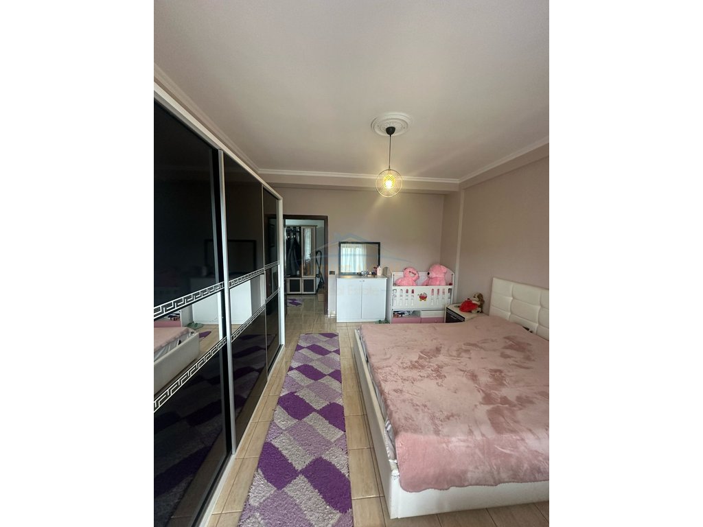 Jepet me Qera 1+1 Selvia 550Euro