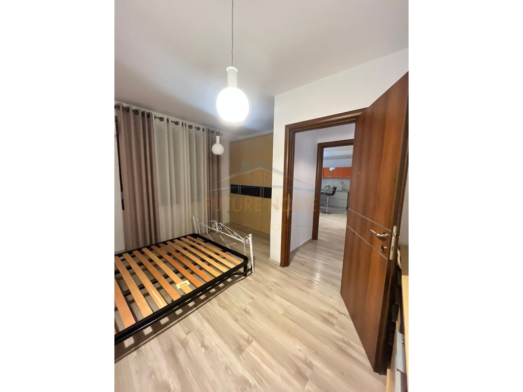 Jepet me Qera 1+1 Stadiumi Dinamo 600 Euro