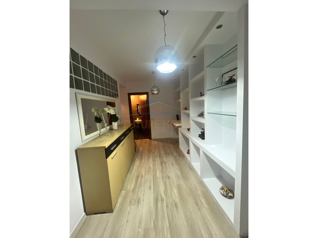 Jepet me Qera 1+1 Stadiumi Dinamo 600 Euro