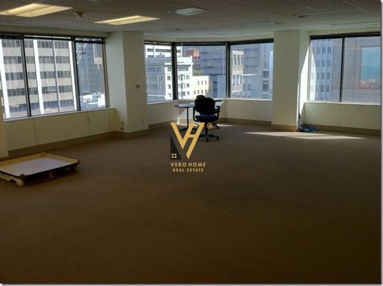 ZYRE 30 M2 ME QERA TE MYSLYM SHYRI 50.000 LEKE