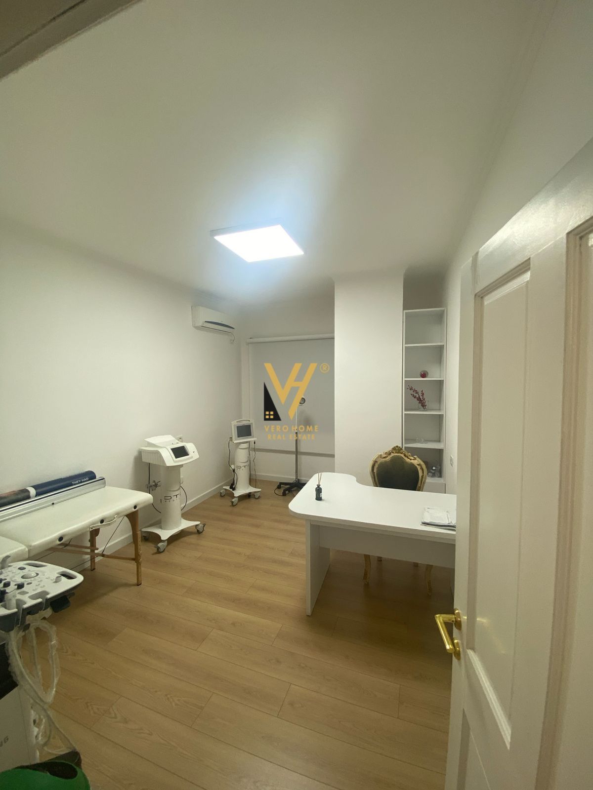 AMBIENT ME QERA TE KOPSHTI ZOOLOGJIK 1.500 EURO