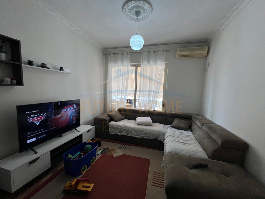 Shitet, Apartament 2+1+2, Unaza e Re 140,000 €