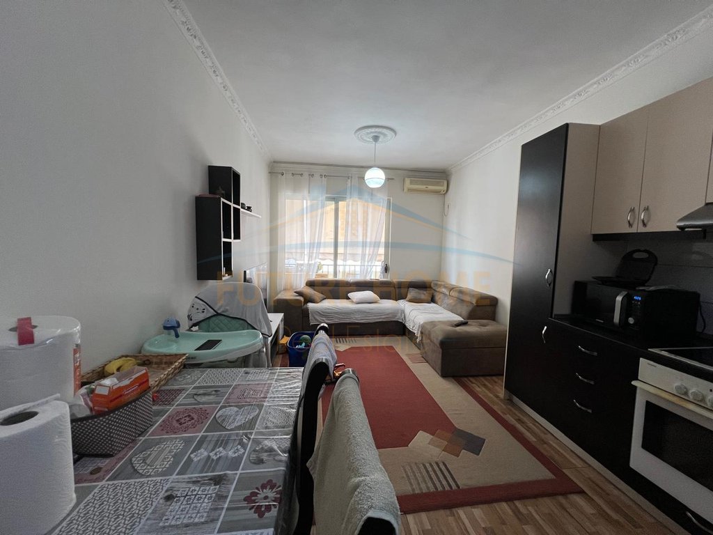 Shitet, Apartament 2+1+2, Unaza e Re 140,000 €