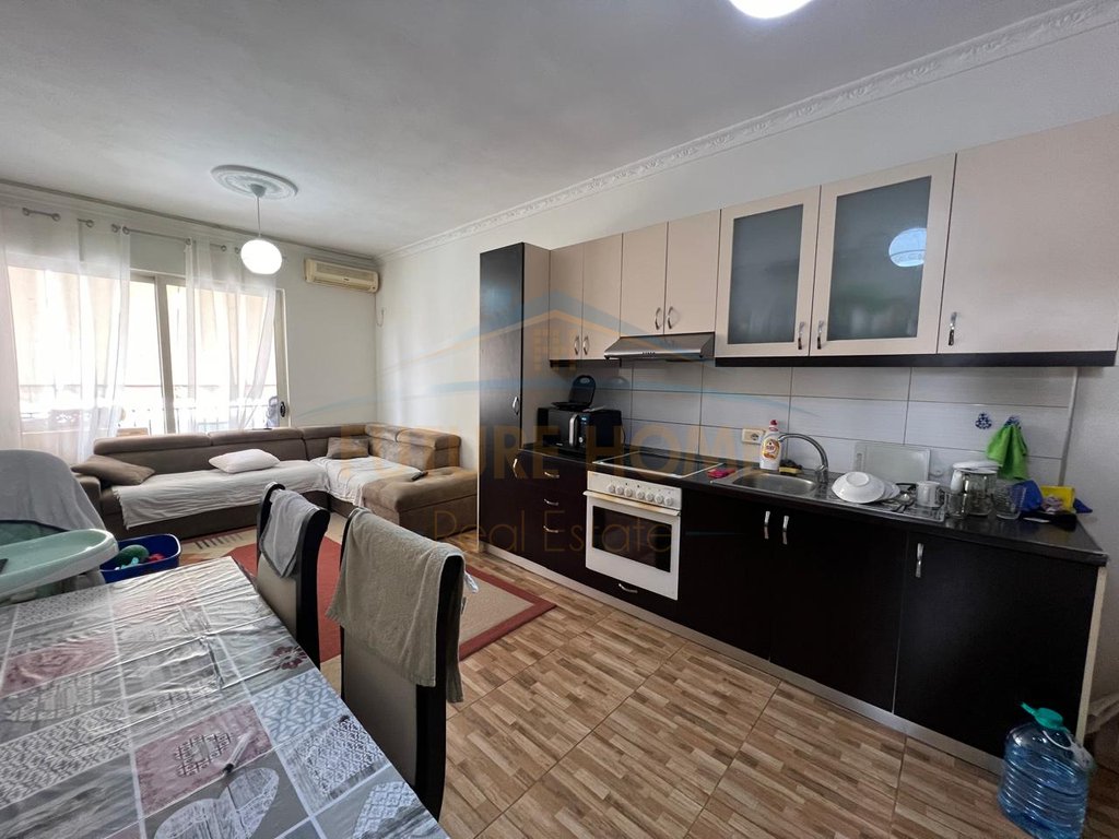 Shitet, Apartament 2+1+2, Unaza e Re 140,000 €