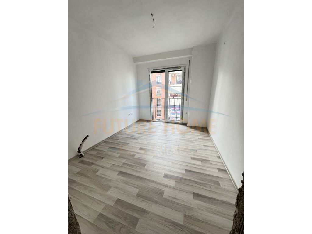Shitet, Apartament 2+1+2, Unaza e Re 144,000 €