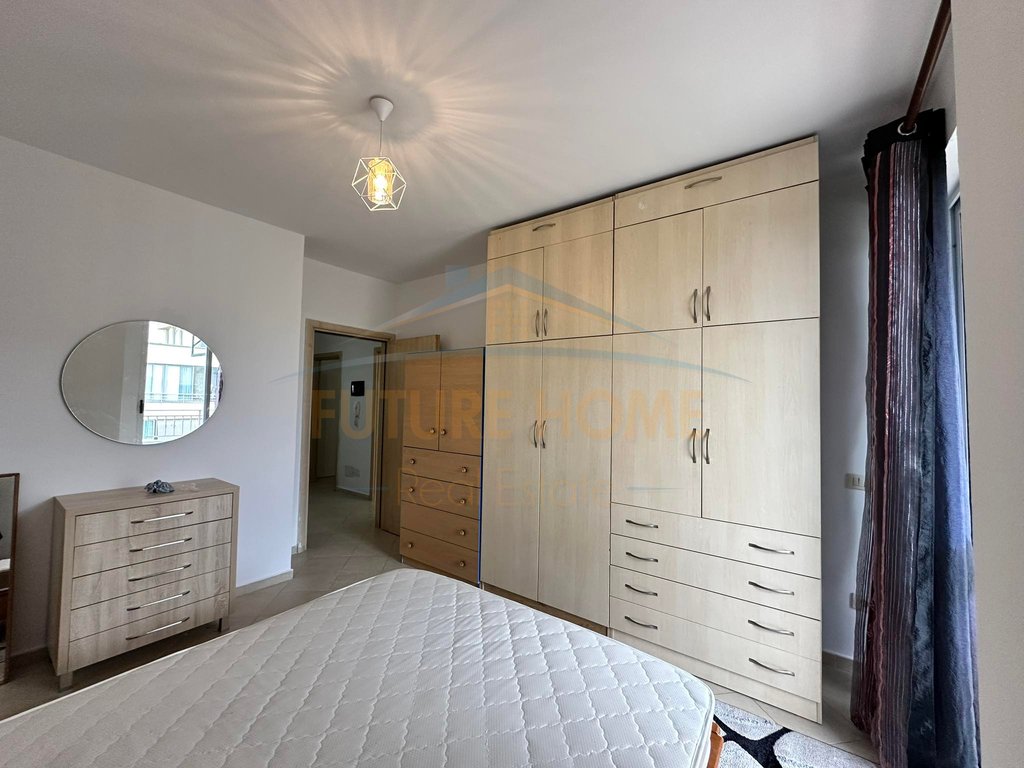 Qera, Apartament 2+1, Unaza e Re 400 €