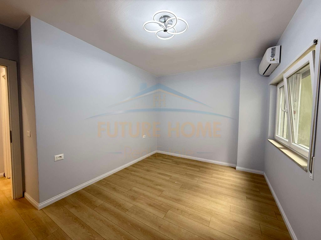 Shitet Apartament 2+1+Depo, Myslym Shyri 265,000 €