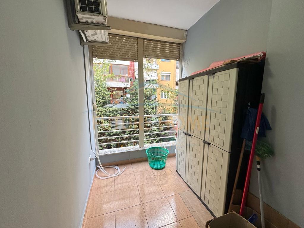 Shitet Apartament 2+1,Yzberisht 135,000 €