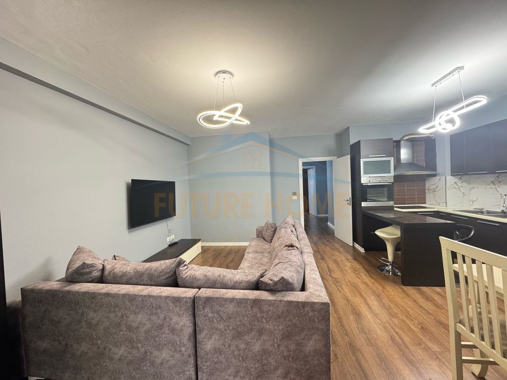 Shitet Apartament 2+1,Yzberisht 135,000 €