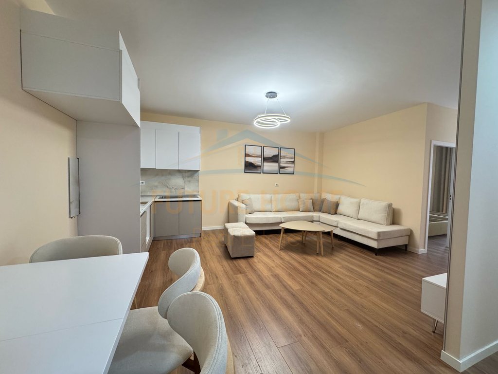 Shitet apartament 2+1, Unik, Yzberisht 122,000 €