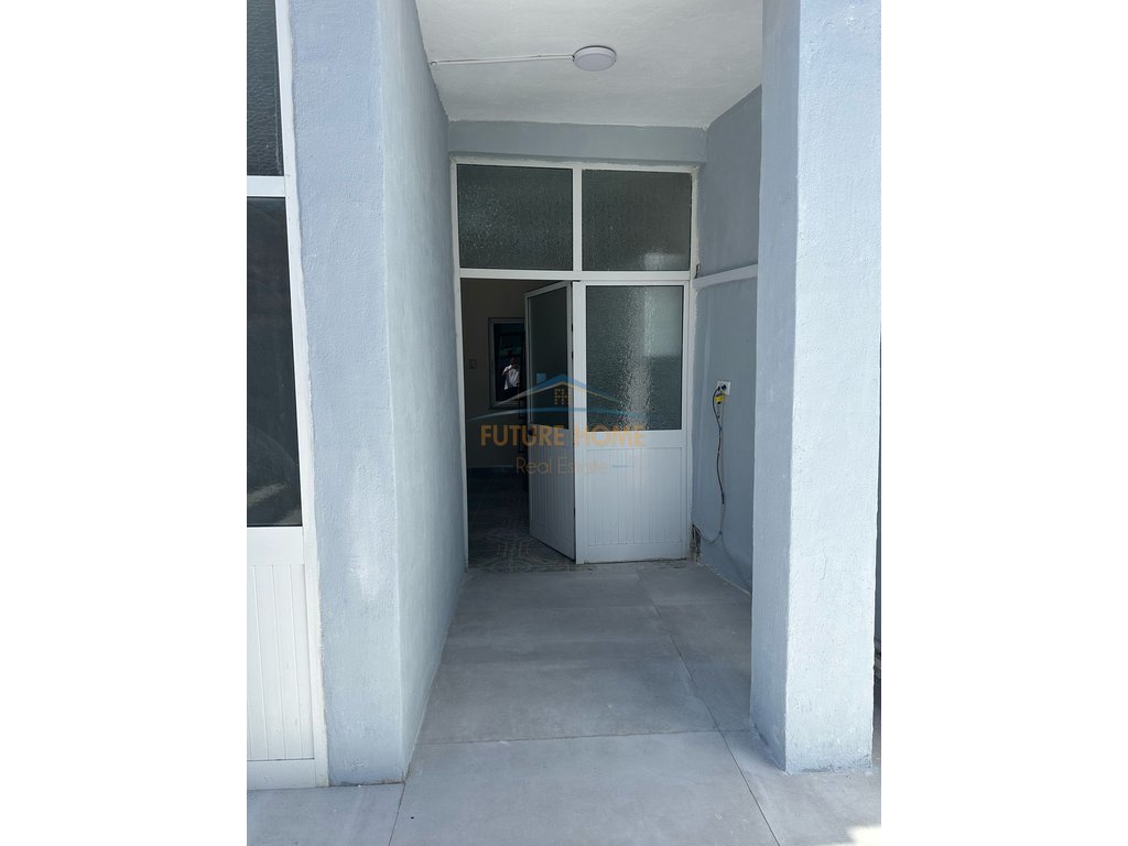 Qera, Apartament 2+1,Rruga Riza Cerova 430€