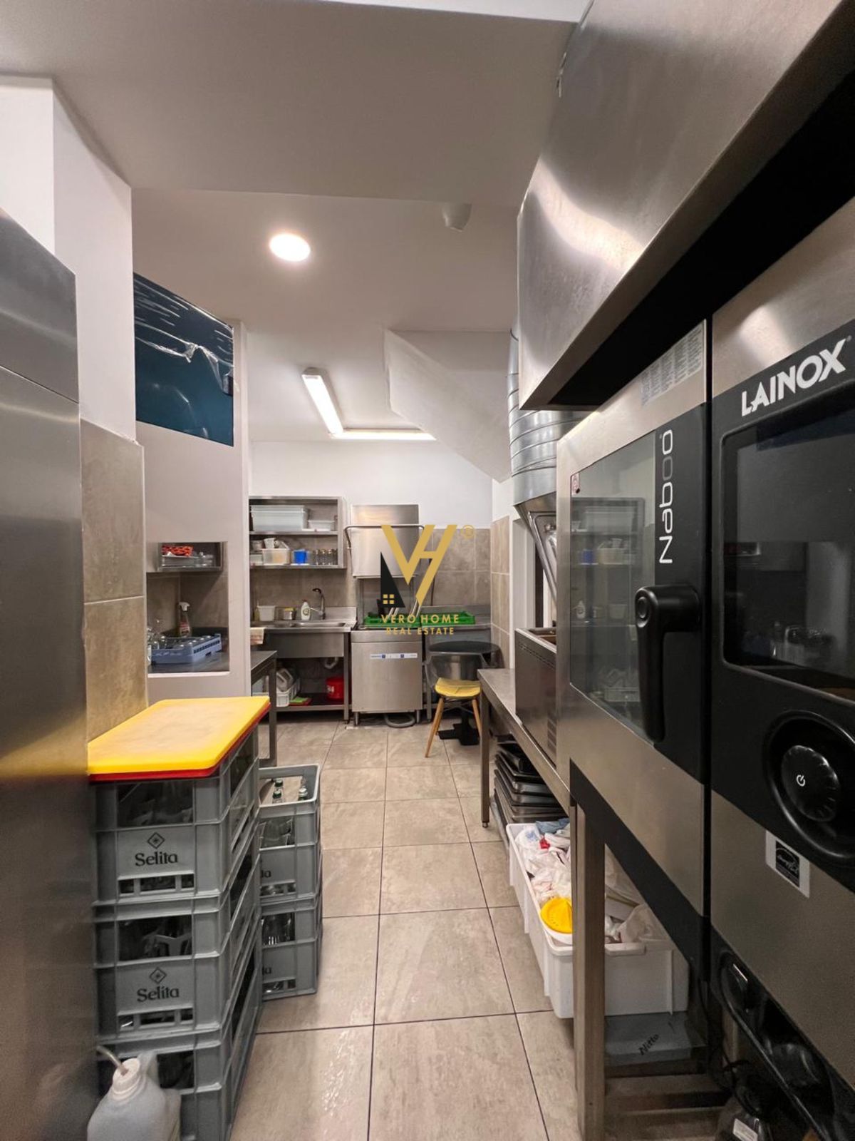 RESTORANT TE KODRA E DIELLIT 1,1.500 EURO