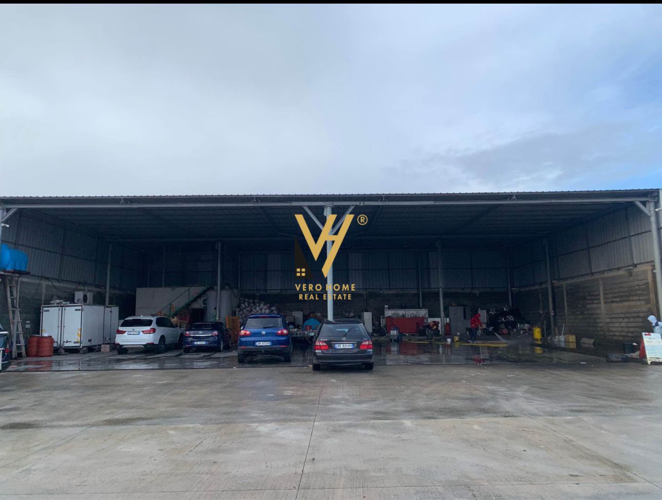 AMBIENT PER SERVIS NE KAMEZ 800 EURO