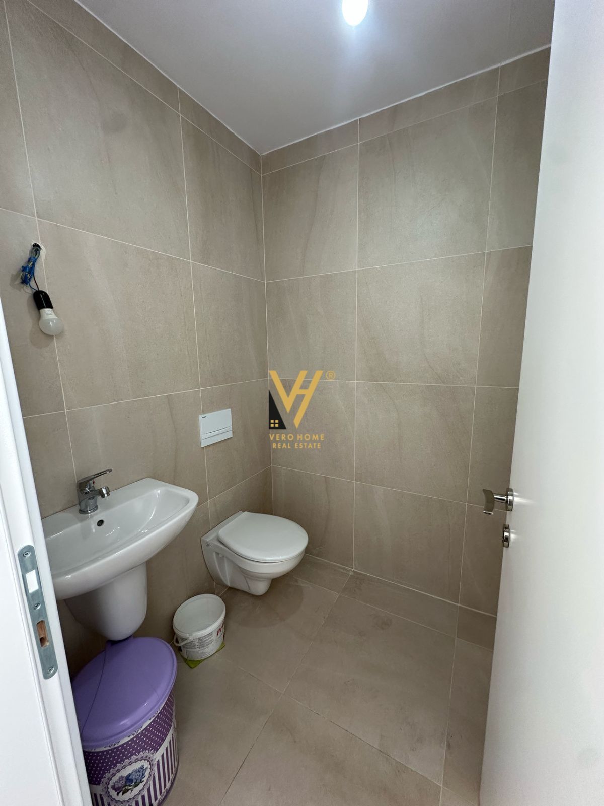 DYQAN 20M2 ME QERA TE KOMUNA PARISIT 35.000 LEKE