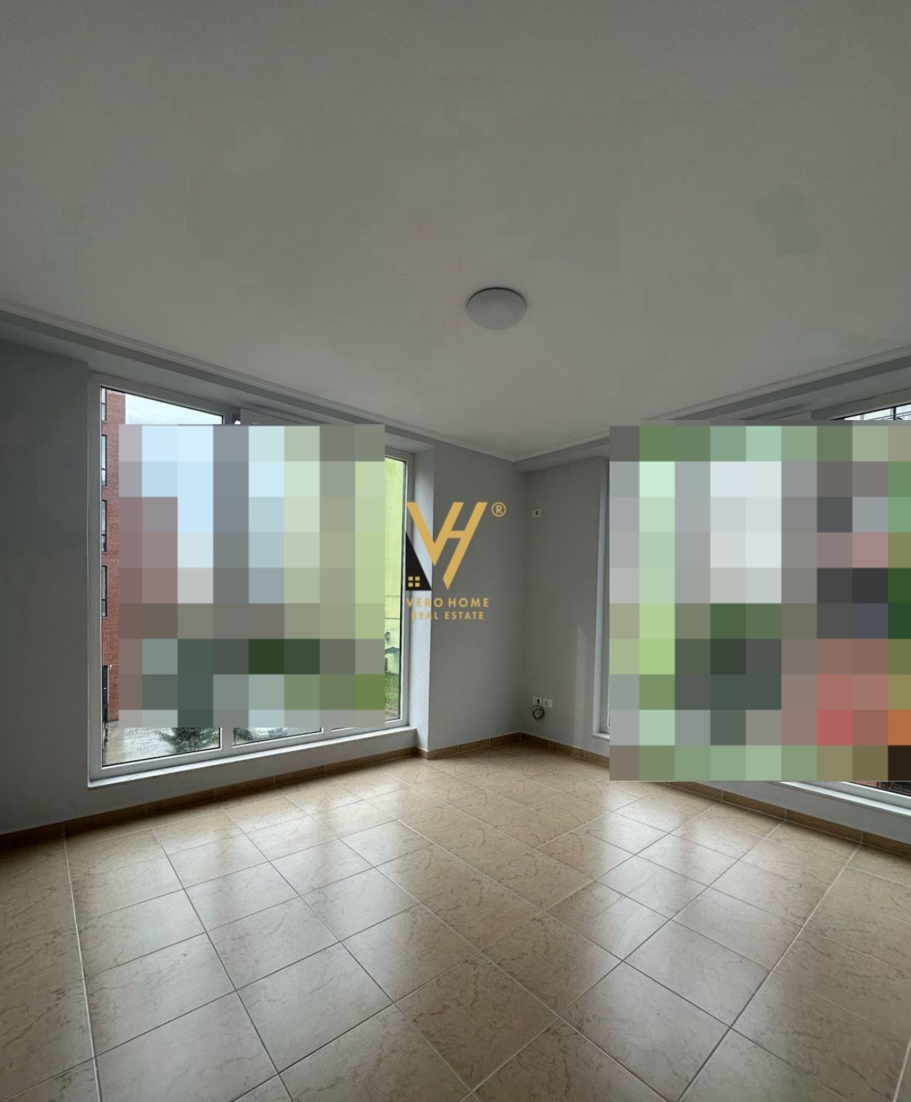 ZYRE 120M2 ME QERA TE STACIONI TRENIT 1.500 EURO