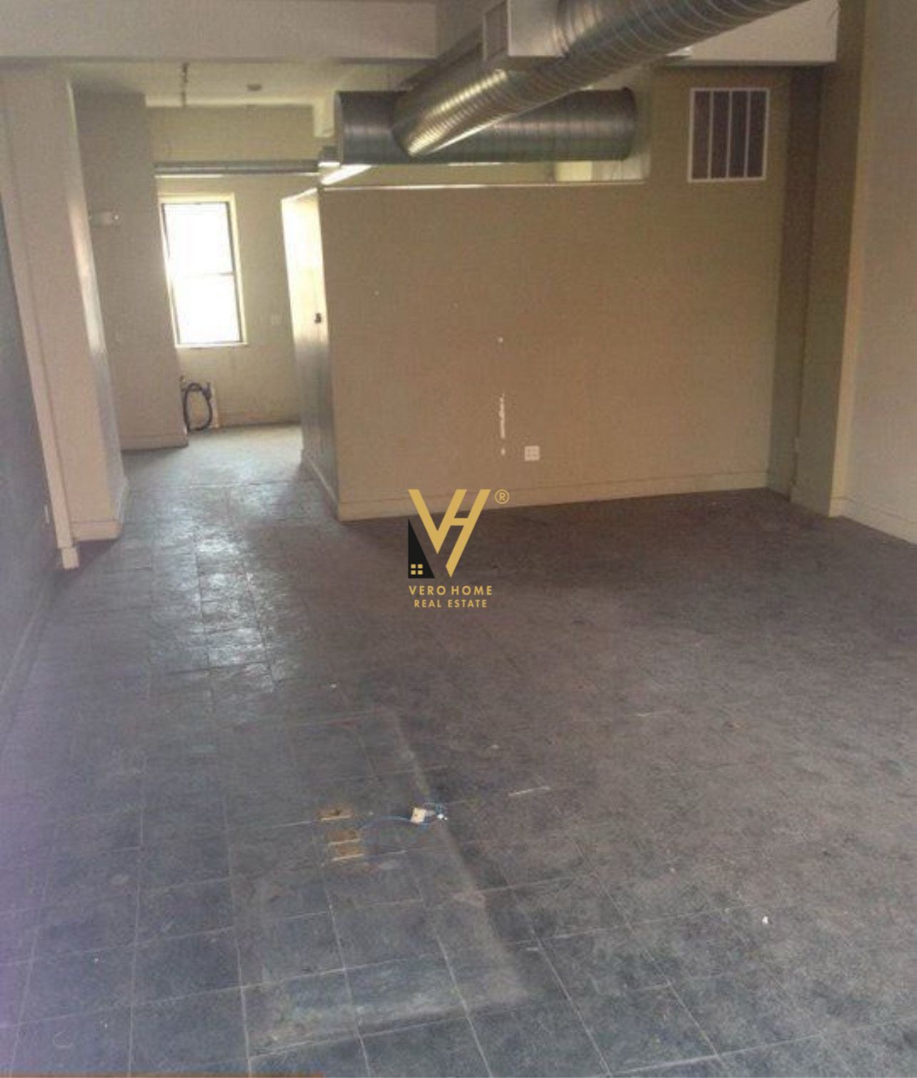 DYQAN STACIONI FUNDIT TIRANES SE RE 165.000 EURO