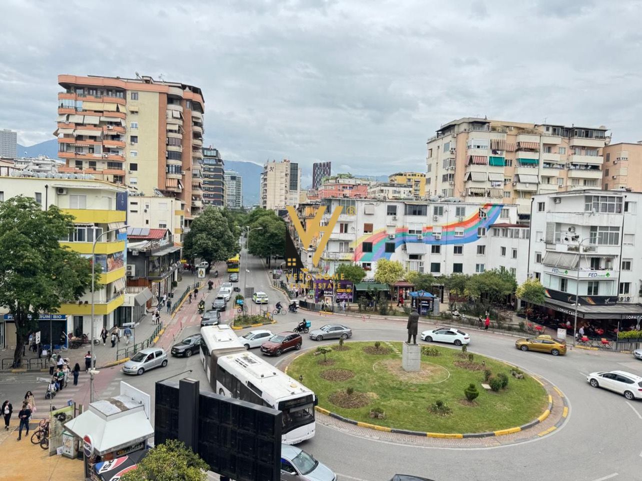 ZYRE 178 M2 ME QERA TE SHESHI WILLSON 1.800 EURO