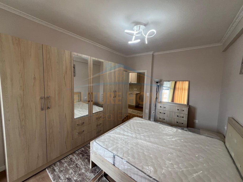 Shitet Apartament 2+1, Rruga e Dibrës 180,000€