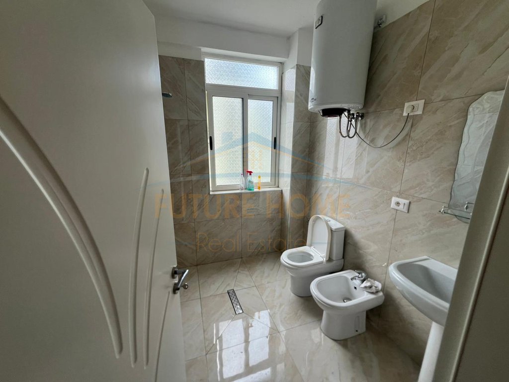 Shitet Apartament 2+1, Rruga e Dibrës 180,000€