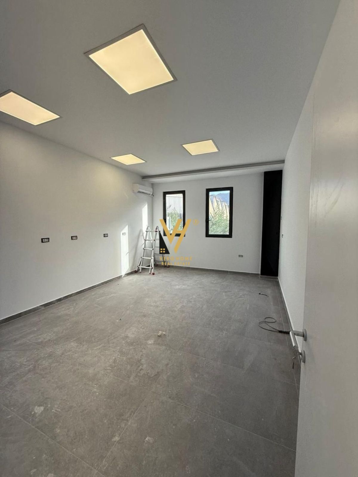 GODINE TE RR.KONFERENCA E PEZES 2.000.000 EURO