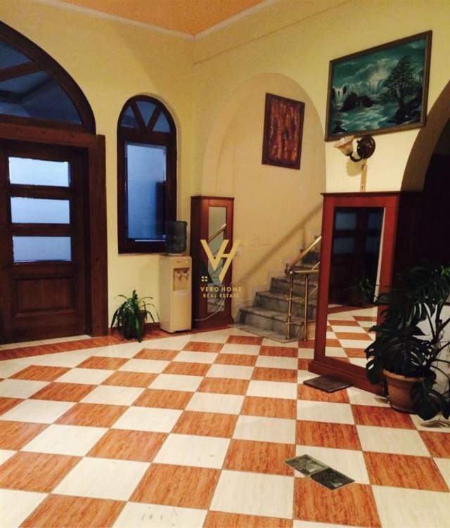 HOTEL ME QERA TE RRUGA E ELBASANIT 35.000 EURO