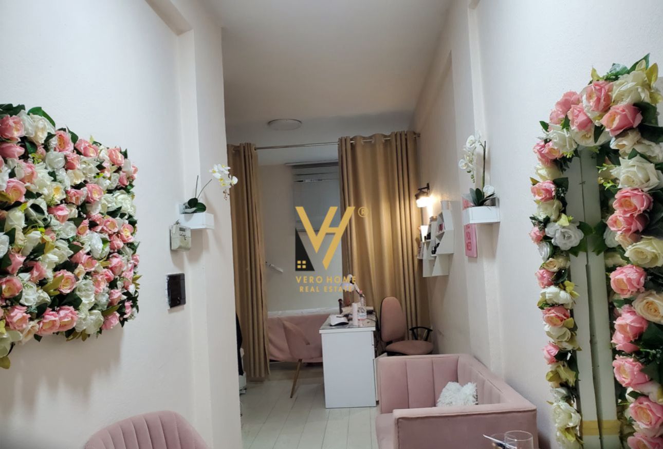 DYQAN 30M2 ME QERA TE RRUGA E KAVAJES 500 EURO