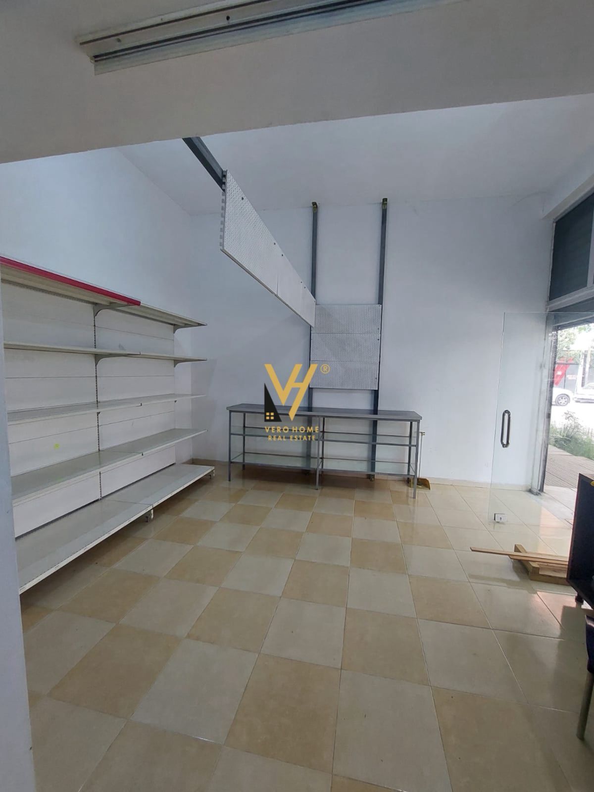 DYQAN 30 M2 ME QERA NE ASTIR 30.000 LEKE