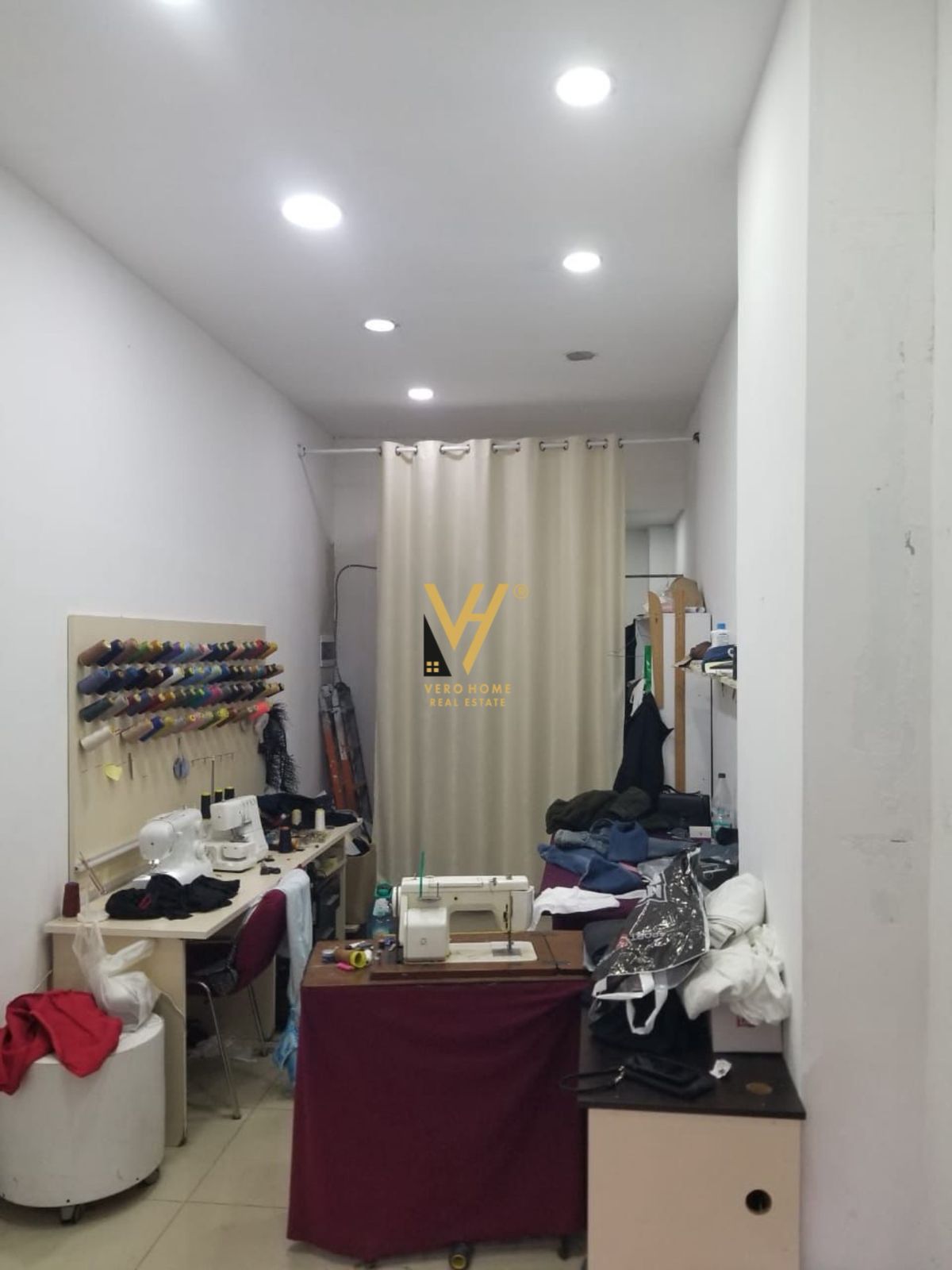 DYQAN 21 M2 ME QERA NE ASTIR 300 EURO