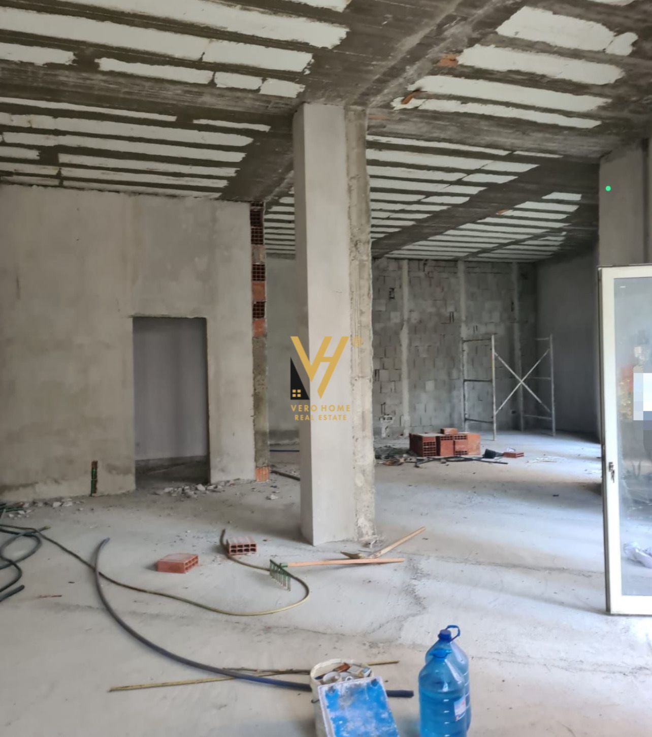AMBJENT 120M2 TE LIQENI I THATE 201.600 EURO