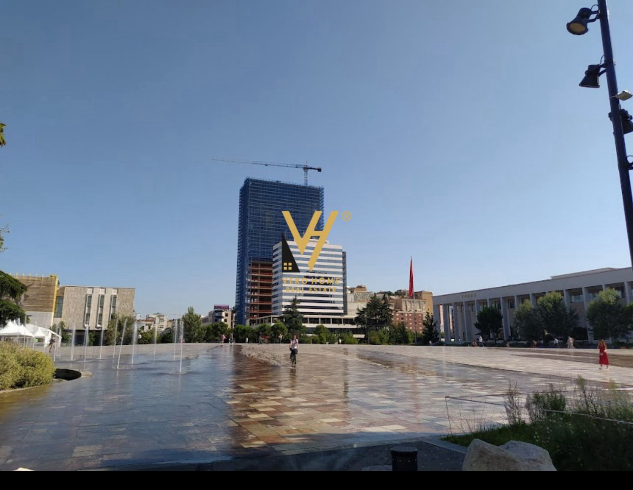 BIZNES BAR KAFE USHQIMORE NE QENDER 25.000 EURO