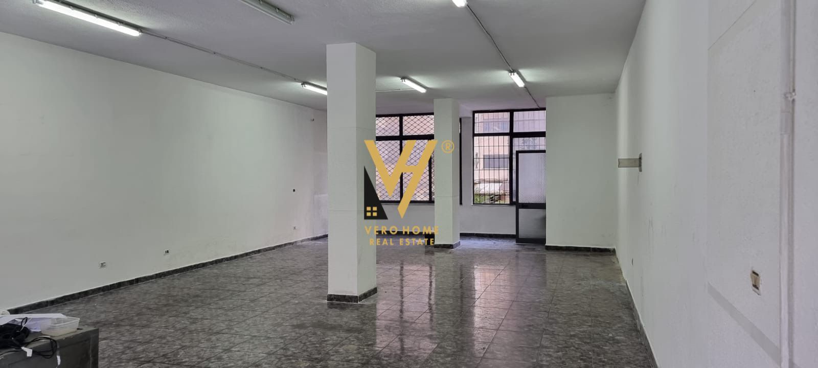 DYQAN 110 M2 TE PALLATI ME SHIGJETA 1.000 EURO