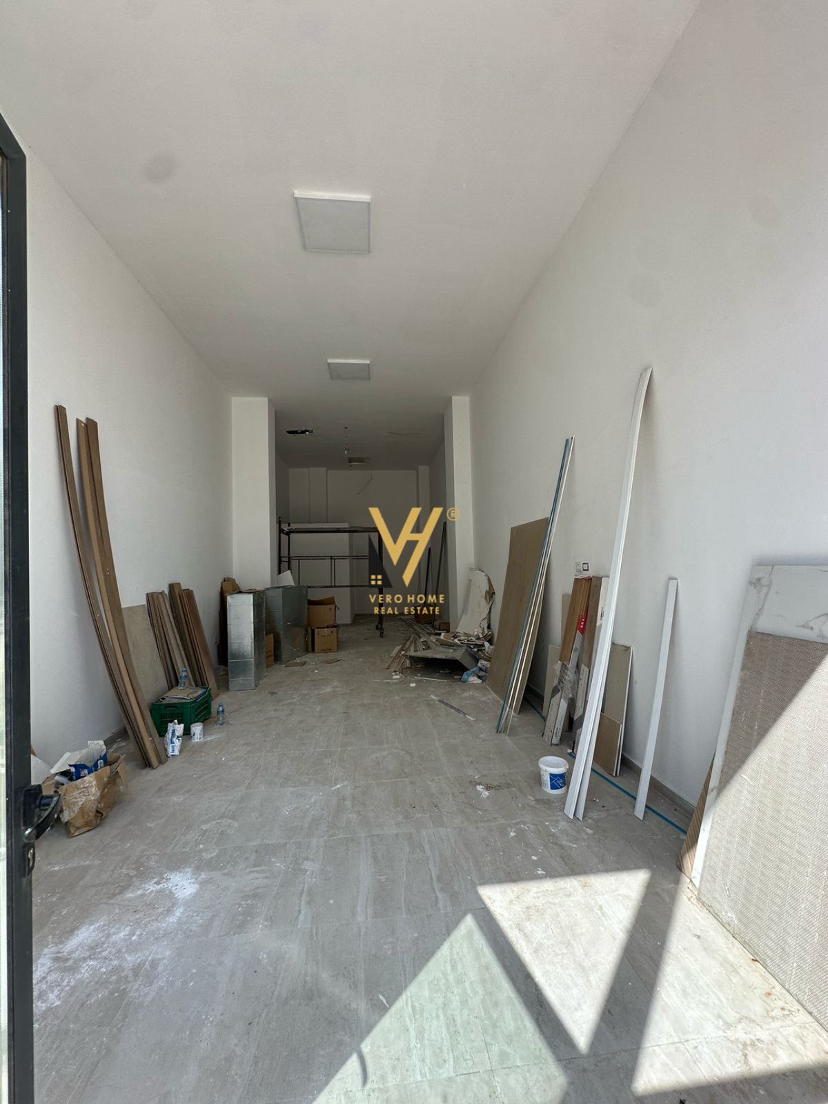 DYQAN 62 M2 TE KOMUNA E PARISIT 186.000 EURO