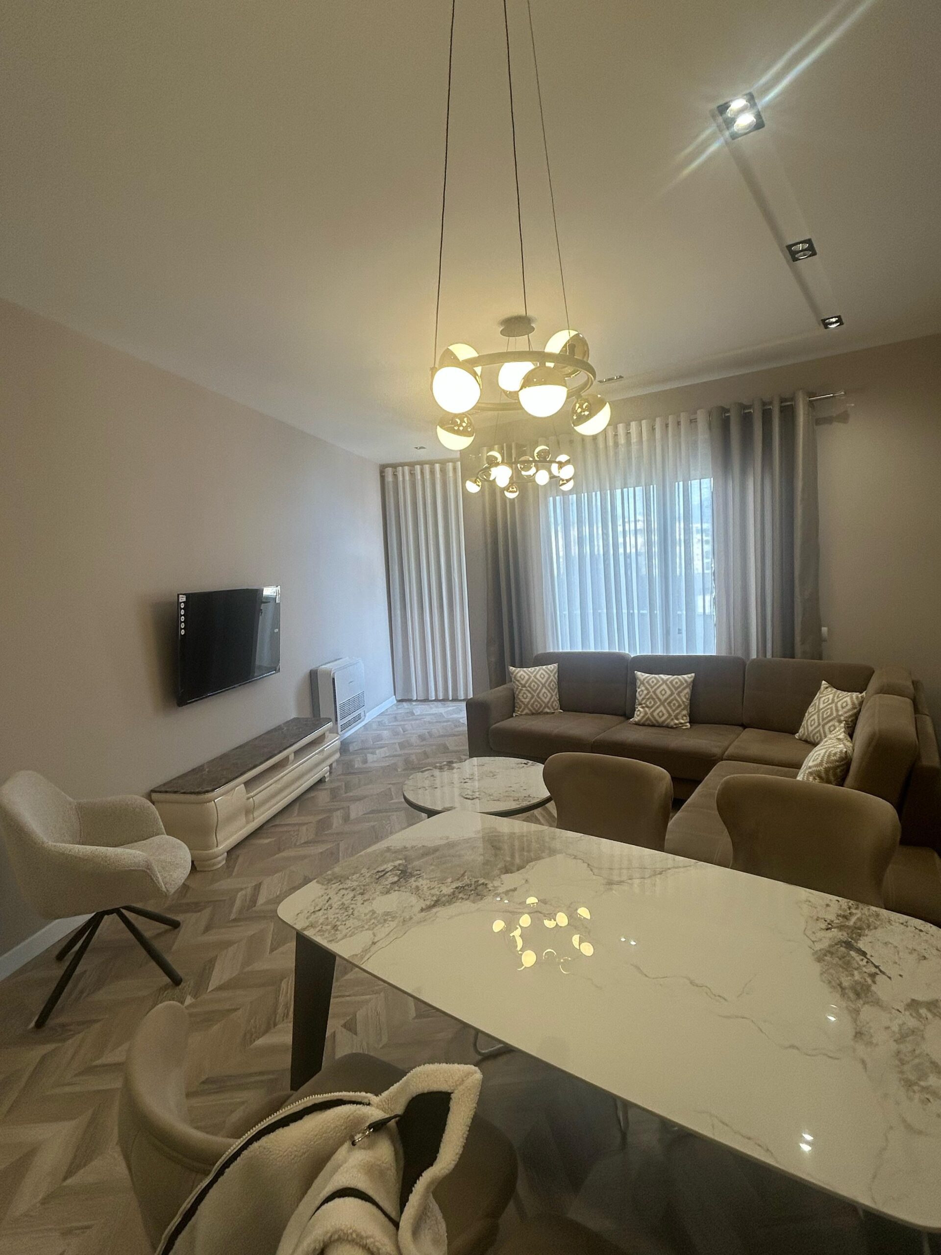 📢Jepet me qera Apartament 2+1+2 tek 9-Kateshet