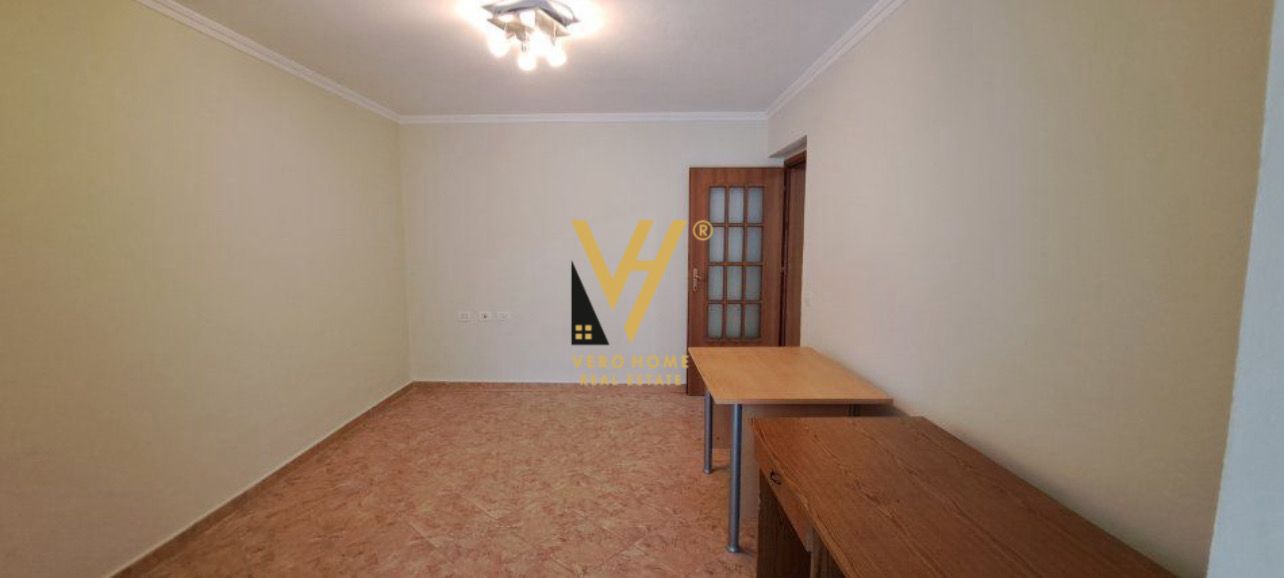 ZYRE 30M2 ME QERA TE SHESHI WILLSON 400 EURO