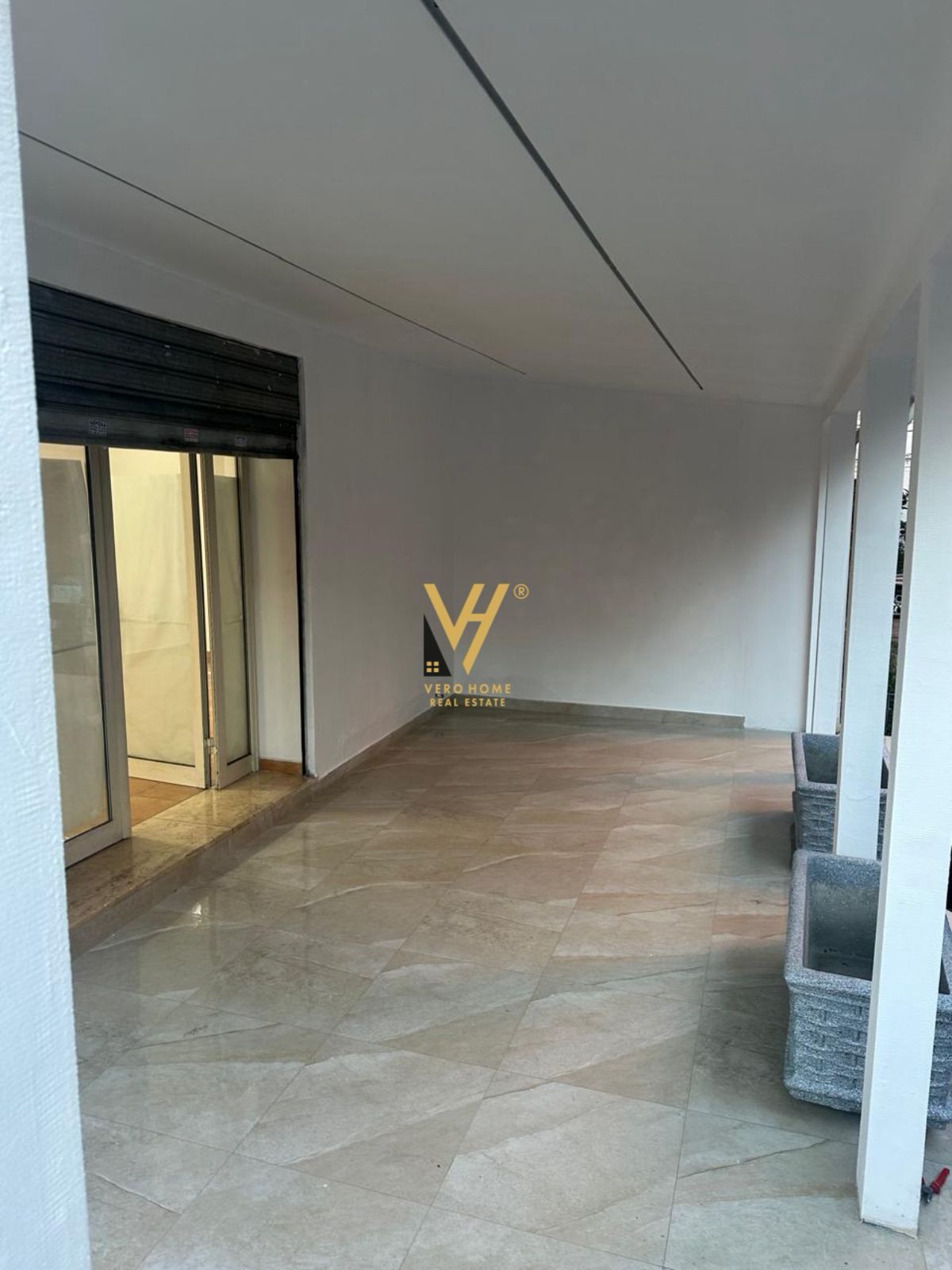 AMBIENT 80 M2 ME QERA TE IRFAN TOMINI 600 EURO