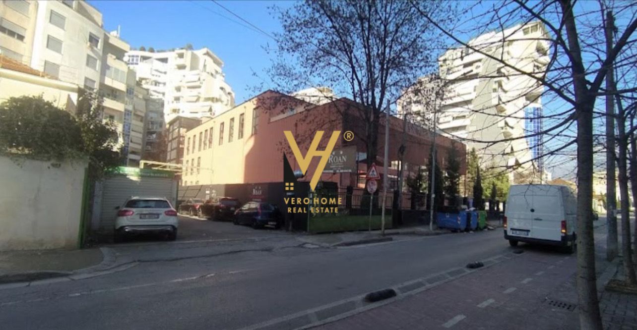 AMBIENT 105M2 ME QERA TE SELVIA 800 EURO