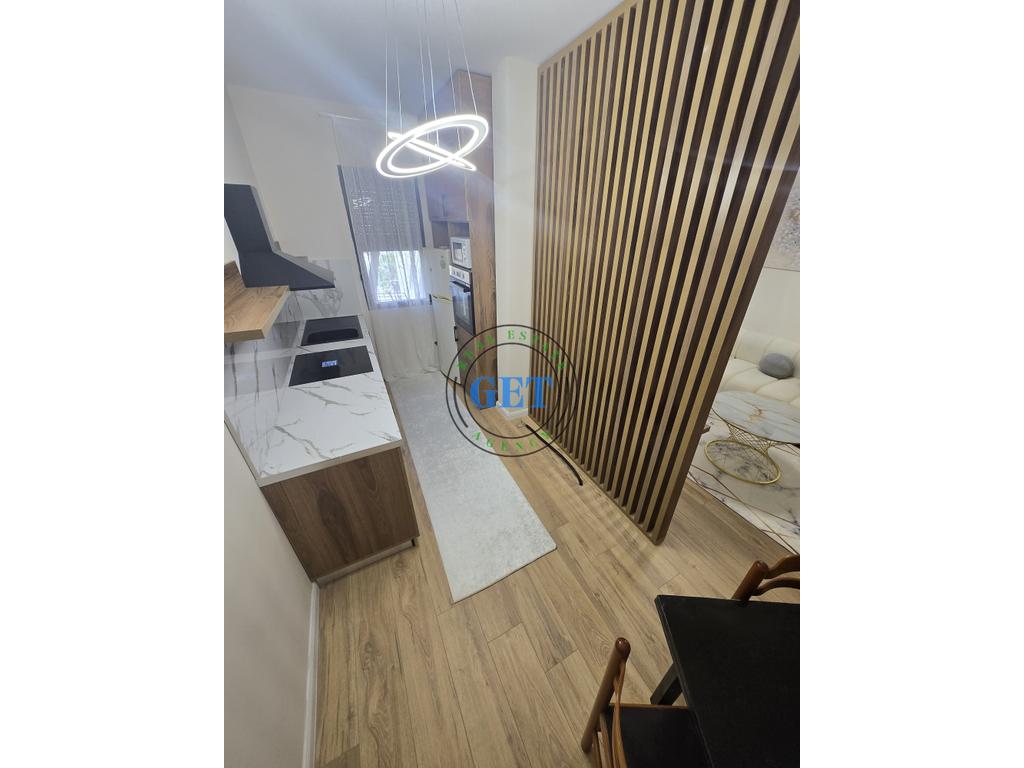 Shitet, Apartament 1+1, Shkembi Kavajes Durrës