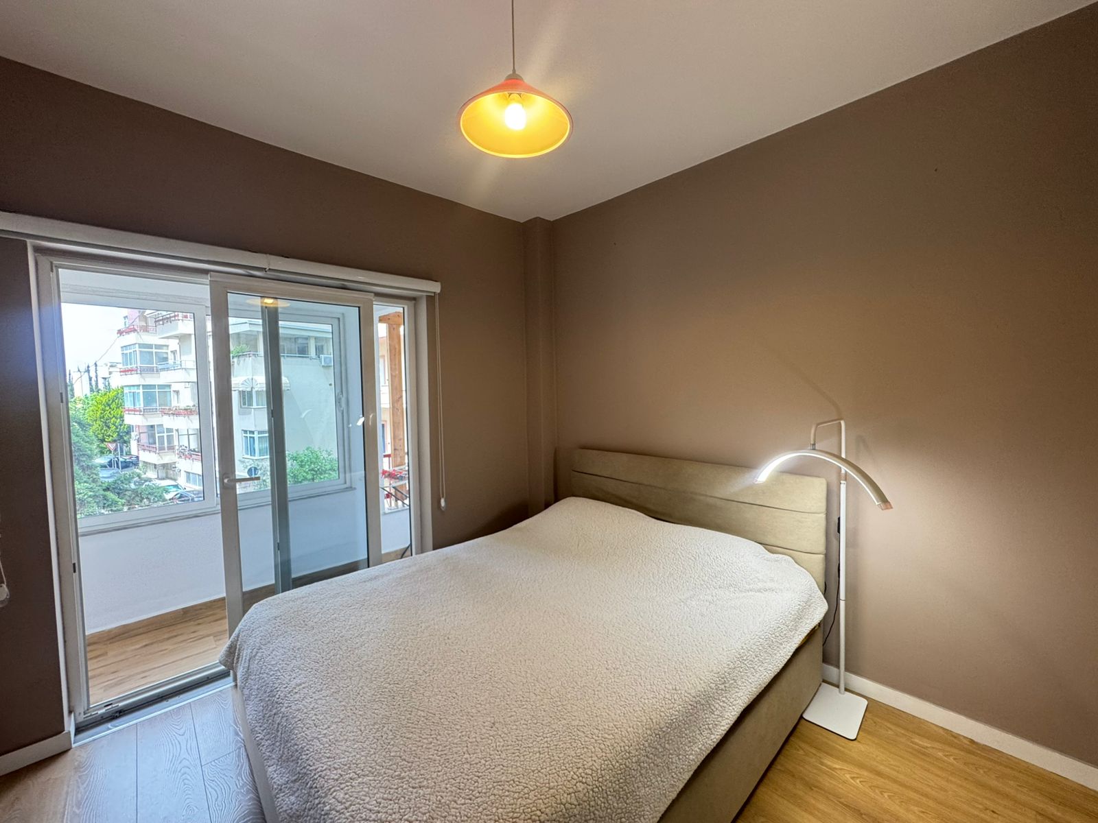 🏡 Apartament 2+1 me Qira – Kodra e Diellit 🌇