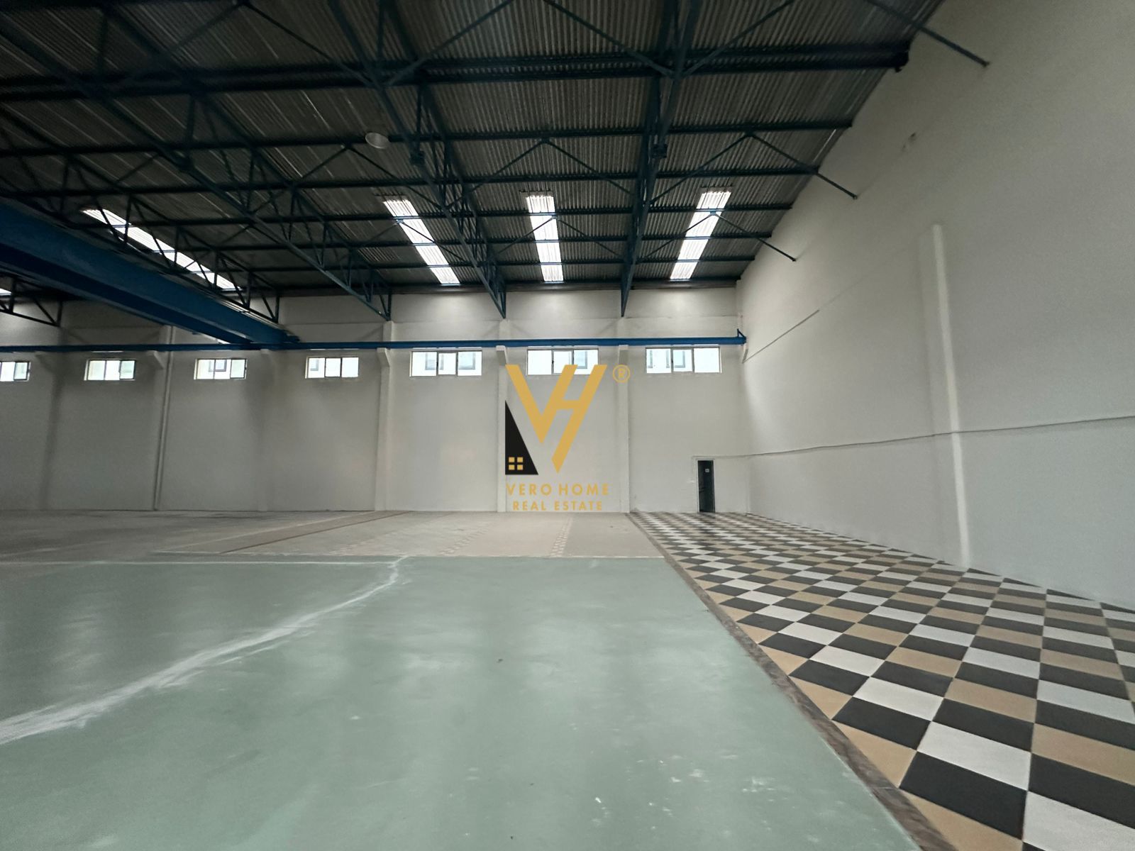 KAPANON 850 M2 ME QERA NE PICAR 5.000 EURO