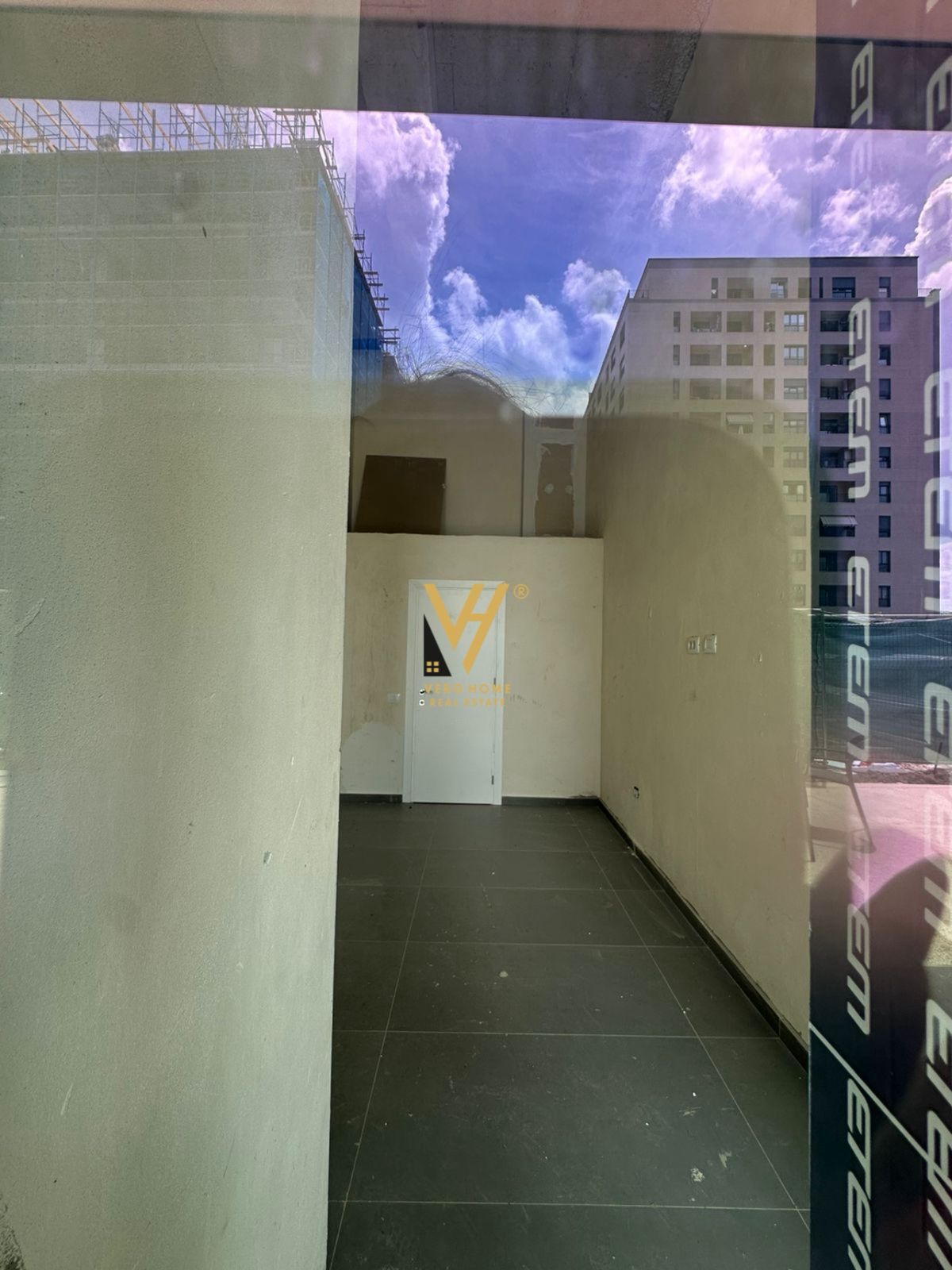 DYQAN 20 M2 TE ISH FUSHA E AVIACIONIT 73.000 EURO