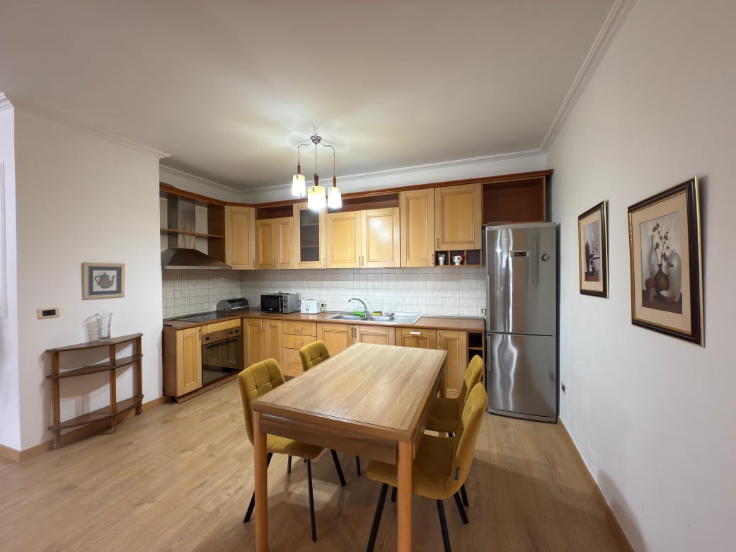 🏡 Jepet me qira apartament 2+1+2 në Bllok – Palla