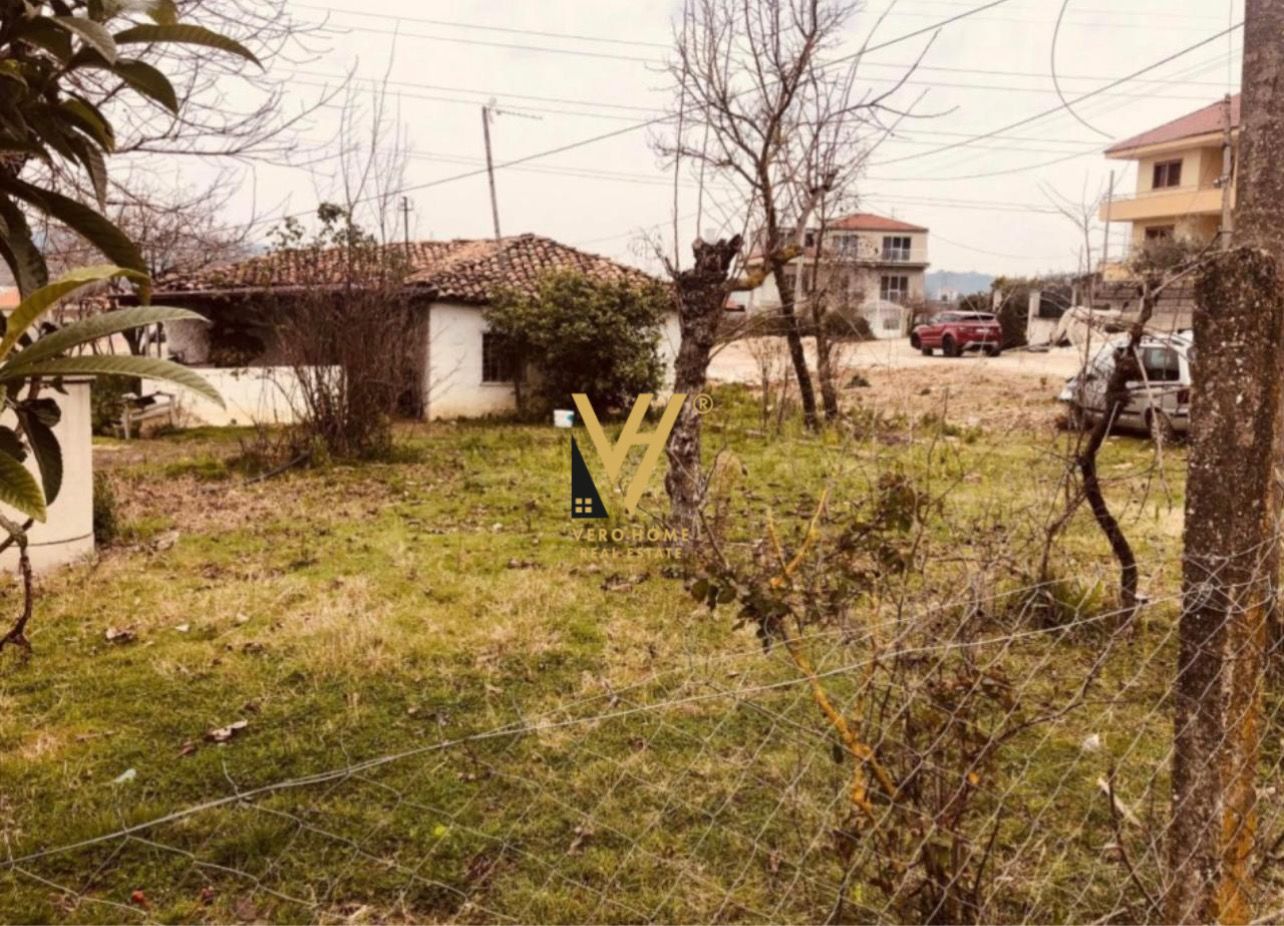 TOKE 300M2 NE KASHAR 1, 100.000 EURO