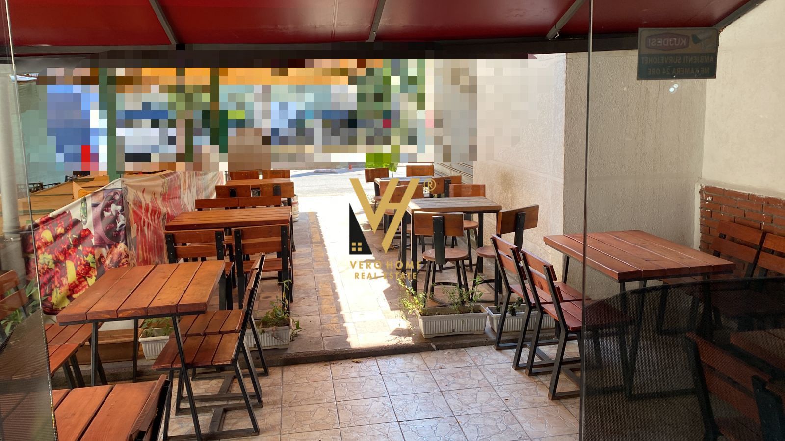 LOKAL 60M2 ME QERA TE RRUGA BARDHYL 650 EURO