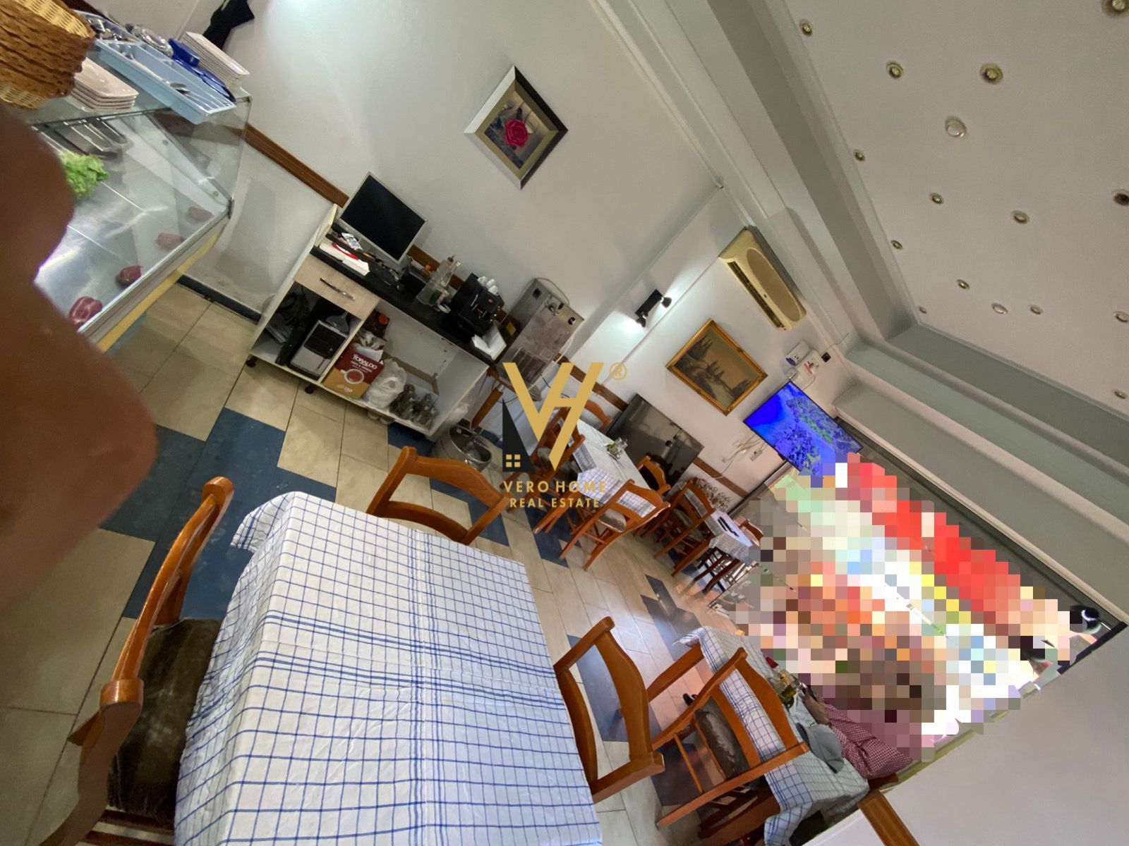 LOKAL 60M2 ME QERA TE RRUGA BARDHYL 650 EURO