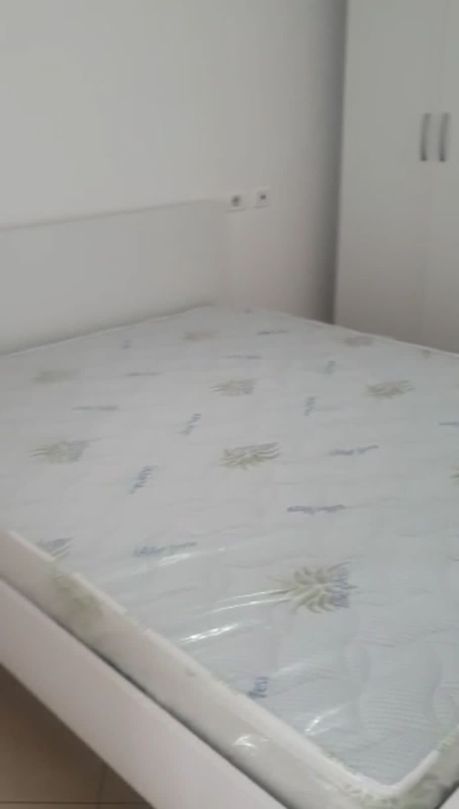 Shitet Apartamenti 1+1 , Rruga e Kavajes