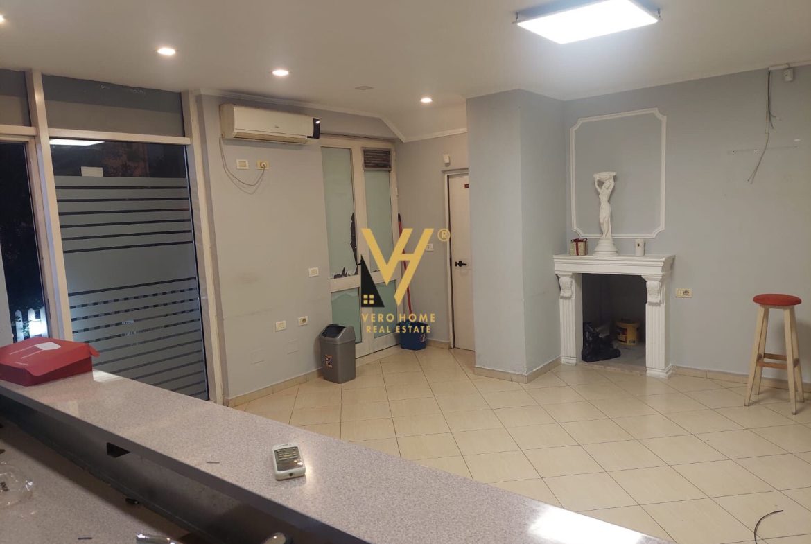 AMBIENT 70 M2 PAZARI I RI 70.000 LEKE