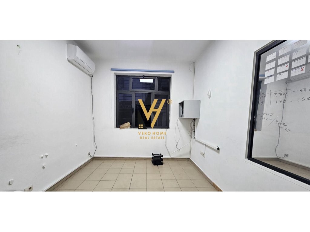 AMBIENT 140M2 ME QERA, TE PAZARI I RI 900 EURO