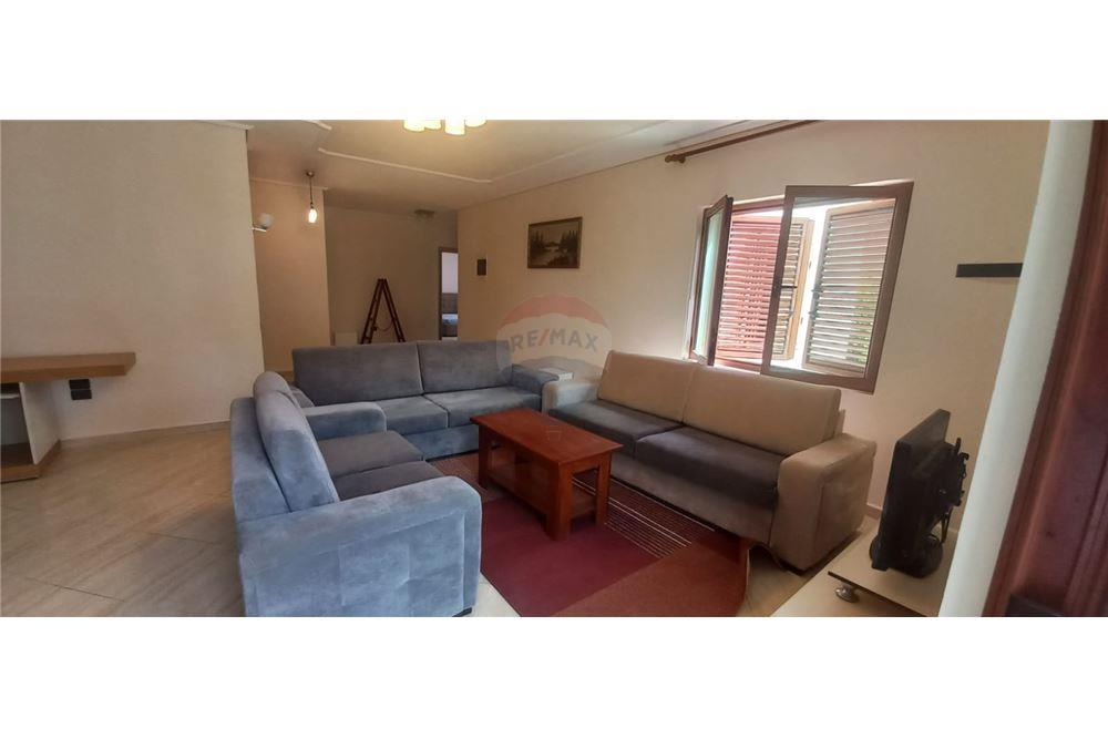 Apartament 3+1 per qera tek Vilat Gjermane