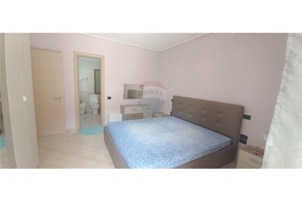 Apartament 3+1 per qera tek Vilat Gjermane